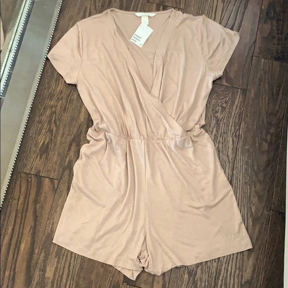 H&M Pants - Soft lightweight romper with pockets